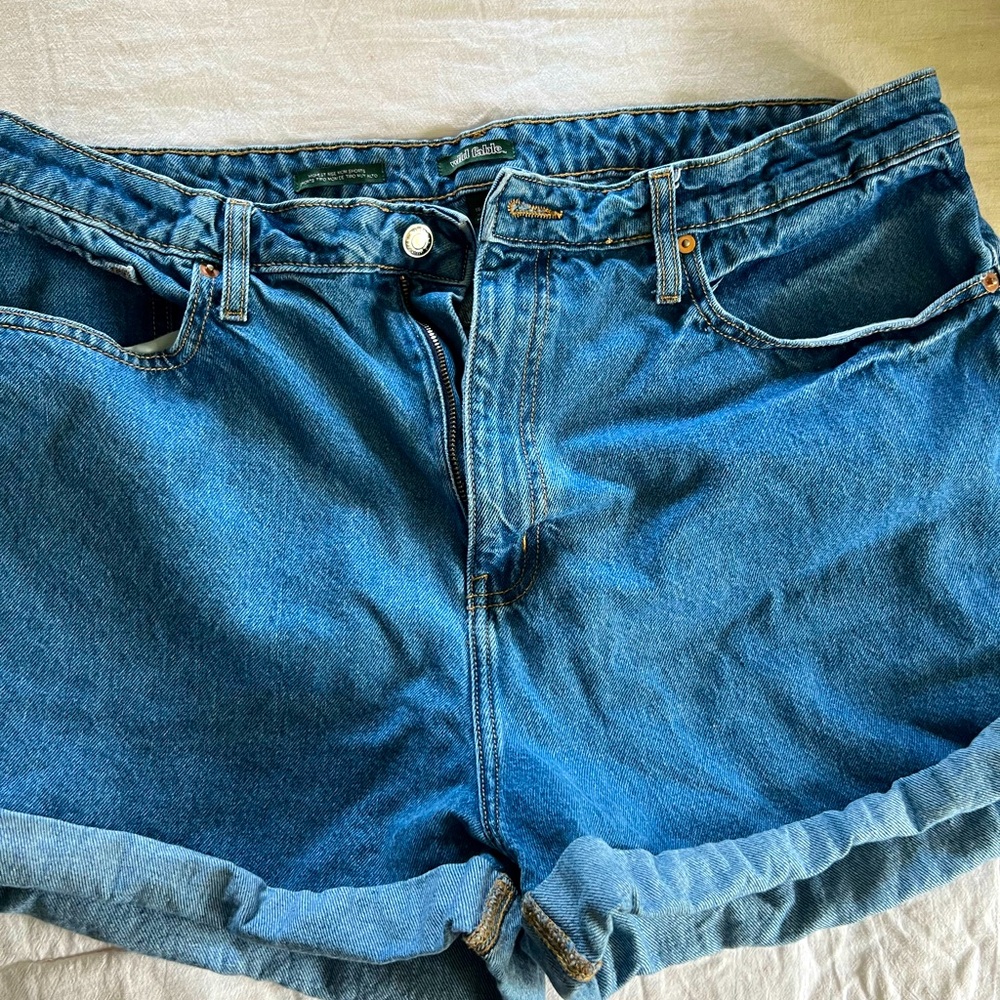 WILD FABLE Jean Shorts.